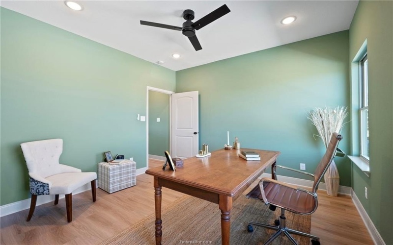 102 33rd, Bryan, TX 77803, 2 Bedrooms Bedrooms, ,2 BathroomsBathrooms,Residential,For Sale,102 33rd,0,26000768