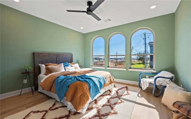 102 33rd, Bryan, TX 77803, 2 Bedrooms Bedrooms, ,2 BathroomsBathrooms,Residential,For Sale,102 33rd,0,26000768