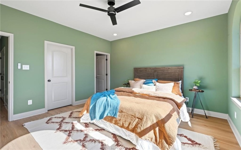 102 33rd, Bryan, TX 77803, 2 Bedrooms Bedrooms, ,2 BathroomsBathrooms,Residential,For Sale,102 33rd,0,26000768