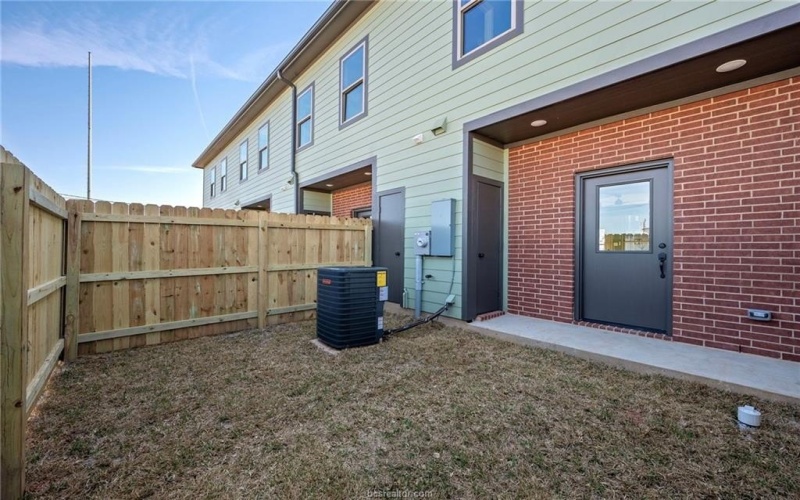 102 33rd, Bryan, TX 77803, 2 Bedrooms Bedrooms, ,2 BathroomsBathrooms,Residential,For Sale,102 33rd,0,26000768