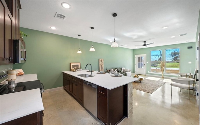 102 33rd, Bryan, TX 77803, 2 Bedrooms Bedrooms, ,2 BathroomsBathrooms,Residential,For Sale,102 33rd,0,26000768