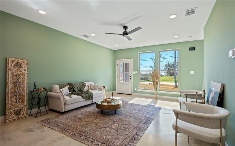 102 33rd, Bryan, TX 77803, 2 Bedrooms Bedrooms, ,2 BathroomsBathrooms,Residential,For Sale,102 33rd,0,26000768