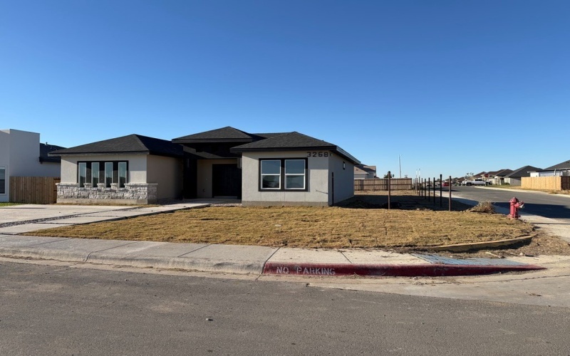 3268 Ethel Dr, Eagle Pass, TX 78852, 3 Bedrooms Bedrooms, ,2 BathroomsBathrooms,Residential,For Sale,3268 Ethel Dr,0,83017