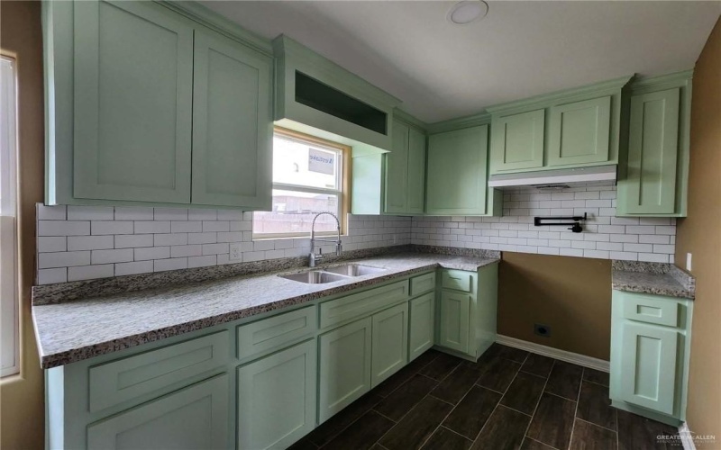 5710 Visha Street, Edinburg, TX 78542, 2 Habitaciones Habitaciones , ,2 BañosBaños,Residential,En Venta,5710 Visha Street,0,492694