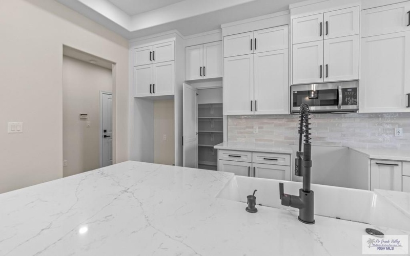 6168 MACKENNA DR, BROWNSVILLE, TX 78526, 4 Habitaciones Habitaciones , ,3 BañosBaños,Residential,En Venta,6168 MACKENNA DR,0,29768978