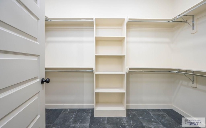 2420 SEAGULL LN, HARLINGEN, TX 78552, 4 Habitaciones Habitaciones , ,2 BañosBaños,Residential,En Venta,2420 SEAGULL LN,0,29771513