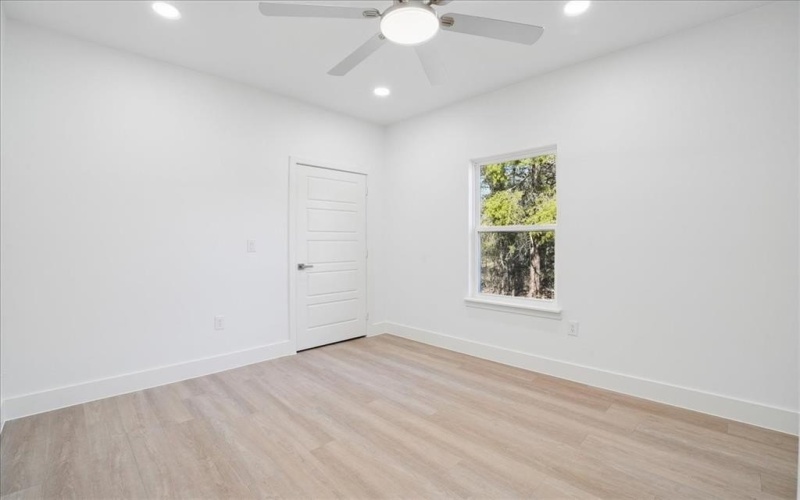 120 Running Deer Road, Mabank, TX 75156, 3 Bedrooms Bedrooms, ,2 BathroomsBathrooms,Residential,For Sale,120 Running Deer Road,0,21158614