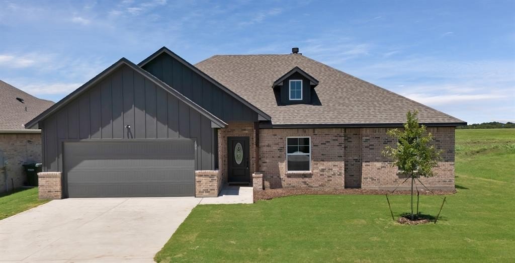 109 Panther Loop, Mabank, TX 75147, 3 Bedrooms Bedrooms, ,2 BathroomsBathrooms,Residential,For Sale,109 Panther Loop,0,21158737