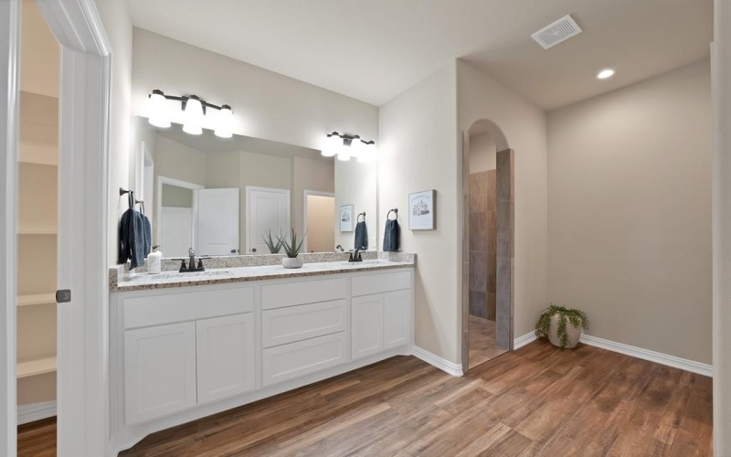 109 Panther Loop, Mabank, TX 75147, 3 Bedrooms Bedrooms, ,2 BathroomsBathrooms,Residential,For Sale,109 Panther Loop,0,21158737