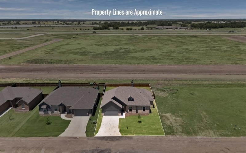 109 Panther Loop, Mabank, TX 75147, 3 Bedrooms Bedrooms, ,2 BathroomsBathrooms,Residential,For Sale,109 Panther Loop,0,21158737