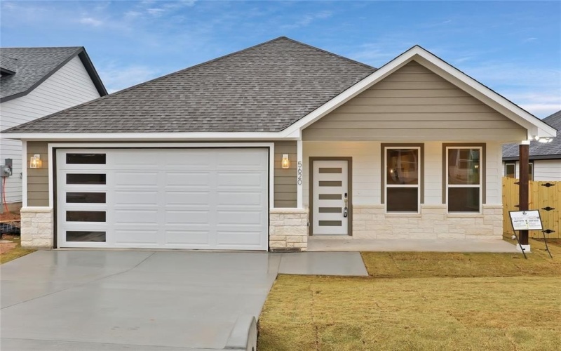 5620 Barkridge Drive, Granbury, TX 76048, 3 Habitaciones Habitaciones , ,2 BañosBaños,Residential,En Venta,5620 Barkridge Drive,0,21159001