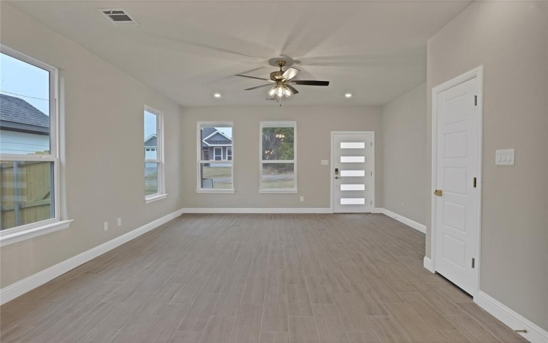 5620 Barkridge Drive, Granbury, TX 76048, 3 Habitaciones Habitaciones , ,2 BañosBaños,Residential,En Venta,5620 Barkridge Drive,0,21159001