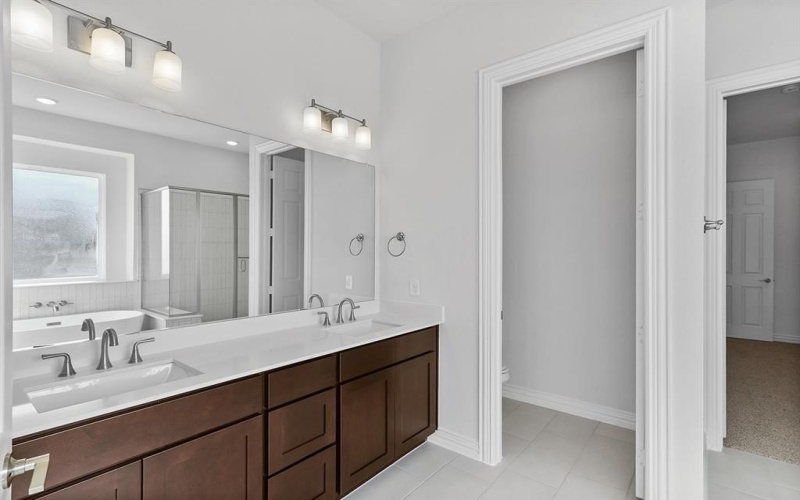 2451 Tyler Wade Trail, Waxahachie, TX 75167, 4 Habitaciones Habitaciones , ,3 BañosBaños,Residential,En Venta,2451 Tyler Wade Trail,0,21159042