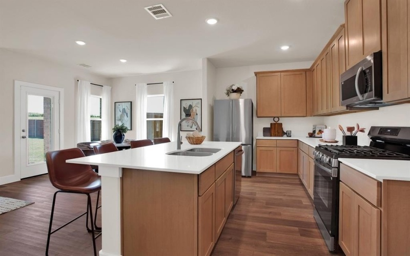 2001 Ridgecrest Lane, Sherman, TX 75092, 4 Habitaciones Habitaciones , ,2 BañosBaños,Residential,En Venta,2001 Ridgecrest Lane,0,21159252