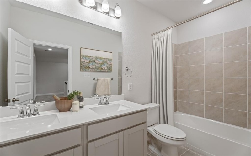 131 Heritage Hill Drive, Forney, TX 75126, 4 Bedrooms Bedrooms, ,3 BathroomsBathrooms,Residential,For Sale,131 Heritage Hill Drive,0,21159309