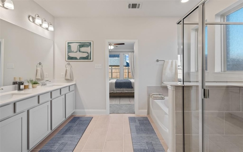 131 Heritage Hill Drive, Forney, TX 75126, 4 Bedrooms Bedrooms, ,3 BathroomsBathrooms,Residential,For Sale,131 Heritage Hill Drive,0,21159309