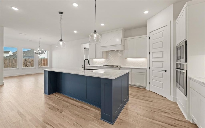 912 Highlands Avenue, Aledo, TX 76008, 3 Bedrooms Bedrooms, ,3 BathroomsBathrooms,Residential,For Sale,912 Highlands Avenue,0,21159357