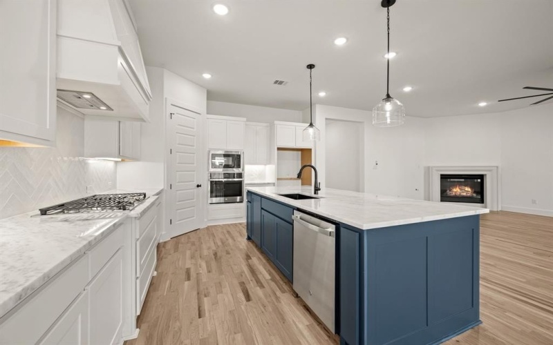 912 Highlands Avenue, Aledo, TX 76008, 3 Bedrooms Bedrooms, ,3 BathroomsBathrooms,Residential,For Sale,912 Highlands Avenue,0,21159357