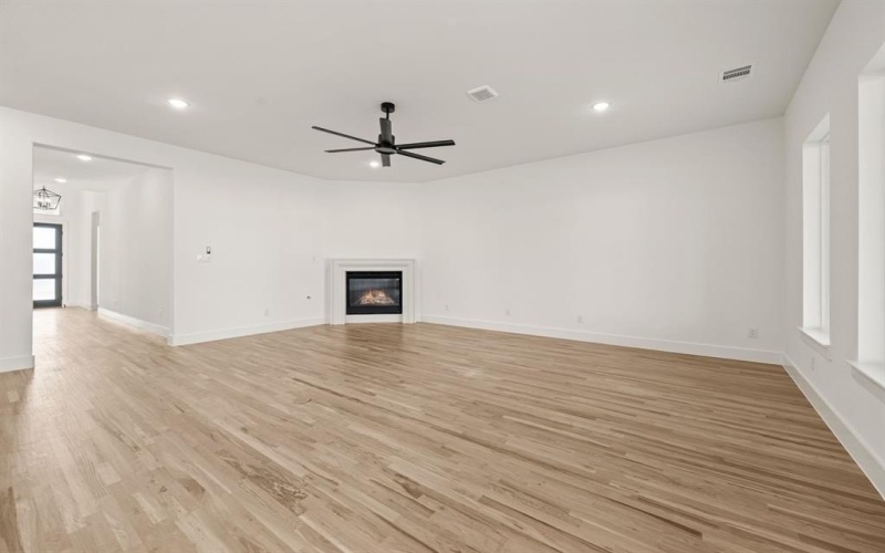 912 Highlands Avenue, Aledo, TX 76008, 3 Bedrooms Bedrooms, ,3 BathroomsBathrooms,Residential,For Sale,912 Highlands Avenue,0,21159357