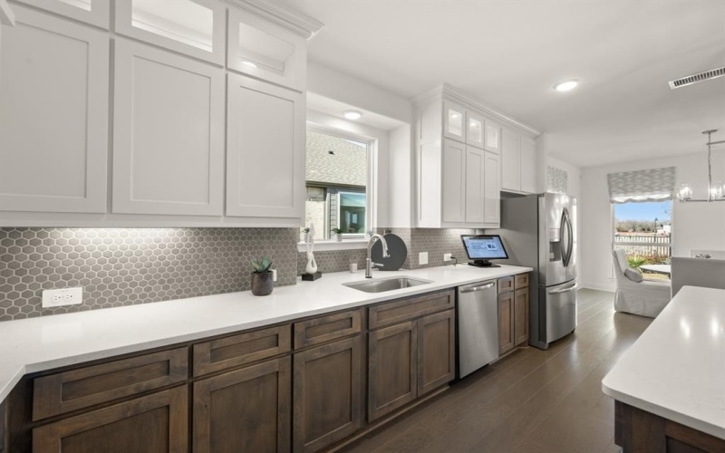 613 Majestic Oak Lane, Waxahachie, TX 75165, 5 Bedrooms Bedrooms, ,5 BathroomsBathrooms,Residential,For Sale,613 Majestic Oak Lane,0,21159440