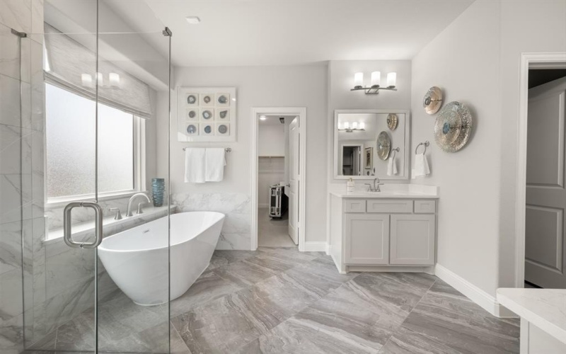 613 Majestic Oak Lane, Waxahachie, TX 75165, 5 Bedrooms Bedrooms, ,5 BathroomsBathrooms,Residential,For Sale,613 Majestic Oak Lane,0,21159440