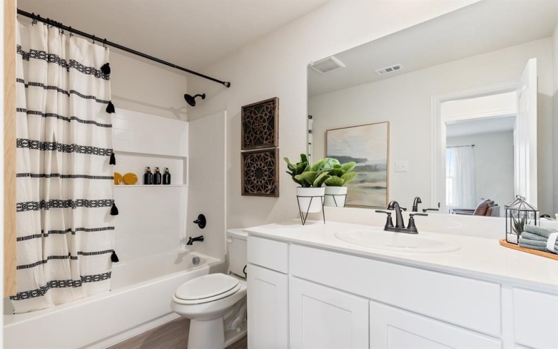 122 Kainos Street, Greenville, TX 75402, 4 Bedrooms Bedrooms, ,3 BathroomsBathrooms,Residential,For Sale,122 Kainos Street,0,21159587