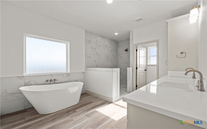 1835 Ember Drive, Temple, TX 76502, 4 Bedrooms Bedrooms, ,3 BathroomsBathrooms,Residential,For Sale,1835 Ember Drive,0,602475