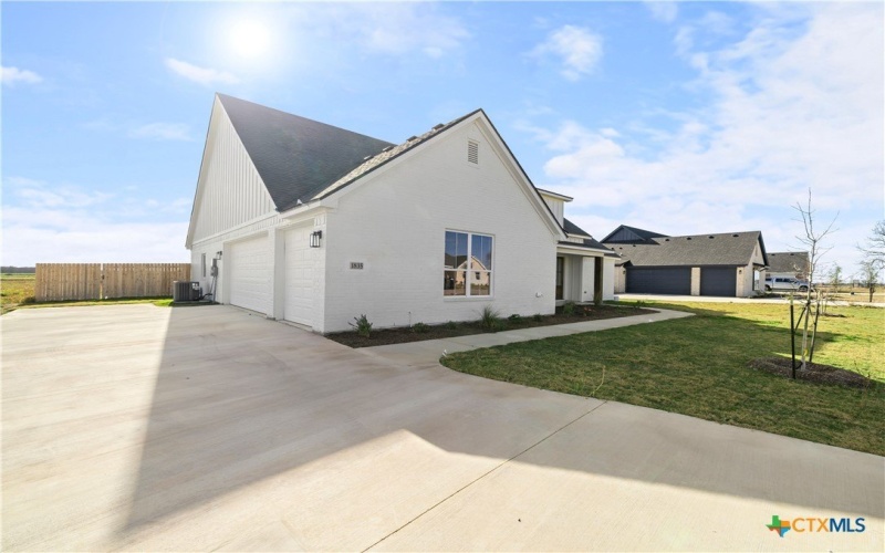 1835 Ember Drive, Temple, TX 76502, 4 Bedrooms Bedrooms, ,3 BathroomsBathrooms,Residential,For Sale,1835 Ember Drive,0,602475