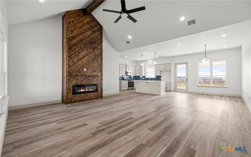 1835 Ember Drive, Temple, TX 76502, 4 Bedrooms Bedrooms, ,3 BathroomsBathrooms,Residential,For Sale,1835 Ember Drive,0,602475