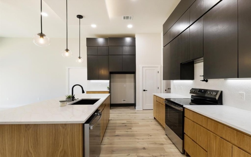 6147 Inca Drive, Enchanted Oaks, TX 75156, 4 Bedrooms Bedrooms, ,2 BathroomsBathrooms,Residential,For Sale,6147 Inca Drive,0,21156487