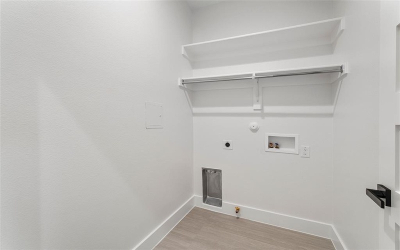 1638 Garden Drive, Dallas, TX 75215, 4 Habitaciones Habitaciones , ,2 BañosBaños,Residential,En Venta,1638 Garden Drive,0,21158245