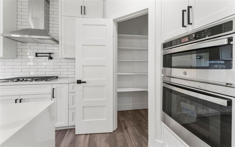 1638 Garden Drive, Dallas, TX 75215, 4 Habitaciones Habitaciones , ,2 BañosBaños,Residential,En Venta,1638 Garden Drive,0,21158245