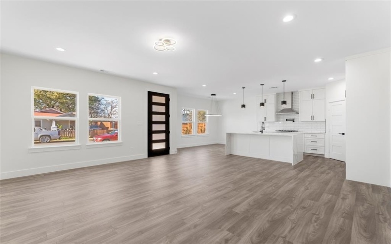 1638 Garden Drive, Dallas, TX 75215, 4 Habitaciones Habitaciones , ,2 BañosBaños,Residential,En Venta,1638 Garden Drive,0,21158245