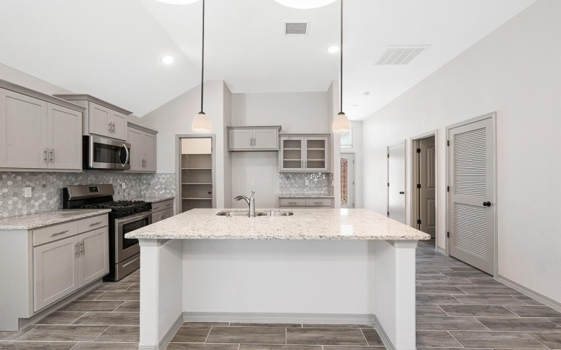 14037 Paseo Alegre Avenue, El Paso, TX 79928, 4 Bedrooms Bedrooms, ,3 BathroomsBathrooms,Residential,For Sale,14037 Paseo Alegre Avenue,0,936911