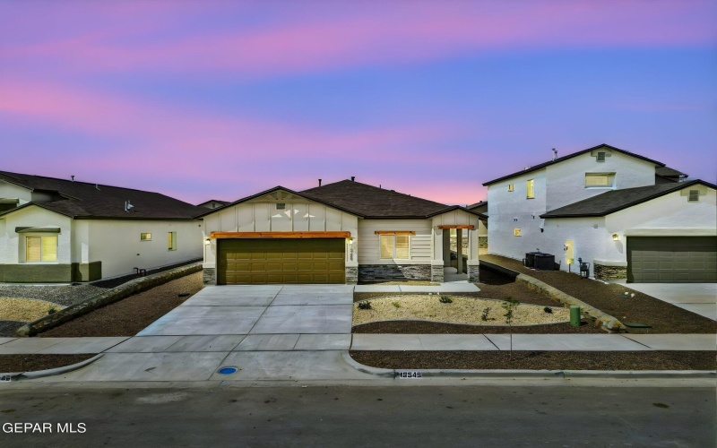 11860 Malecon Place, El Paso, TX 79934, 4 Habitaciones Habitaciones , ,1 BañoBaños,Residential,En Venta,11860 Malecon Place,0,936936