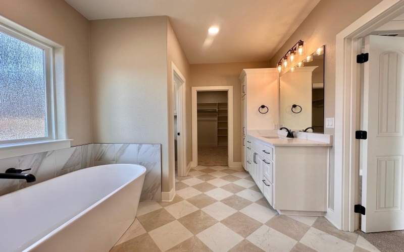 195 Clara Ln, Kilgore, TX 75662, 4 Bedrooms Bedrooms, ,2 BathroomsBathrooms,Residential,For Sale,195 Clara Ln,0,20260448