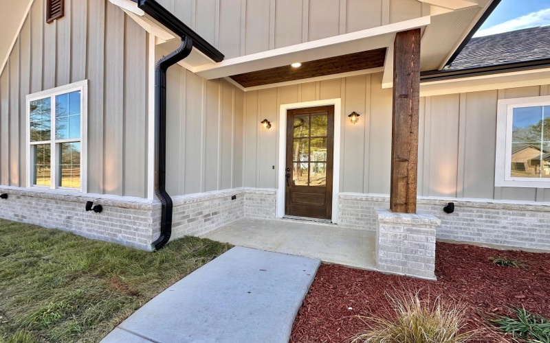 195 Clara Ln, Kilgore, TX 75662, 4 Bedrooms Bedrooms, ,2 BathroomsBathrooms,Residential,For Sale,195 Clara Ln,0,20260448