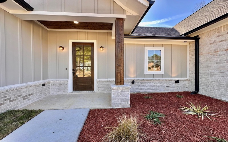 195 Clara Ln, Kilgore, TX 75662, 4 Bedrooms Bedrooms, ,2 BathroomsBathrooms,Residential,For Sale,195 Clara Ln,0,20260448