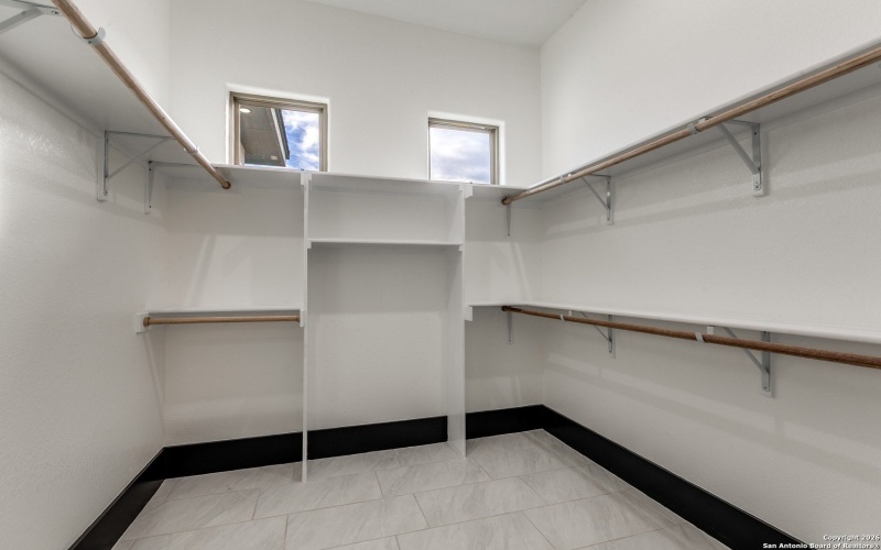 202 Venado Oaks, Castroville, TX 78009, 5 Bedrooms Bedrooms, ,5 BathroomsBathrooms,Residential,For Sale,202 Venado Oaks,0,1935205