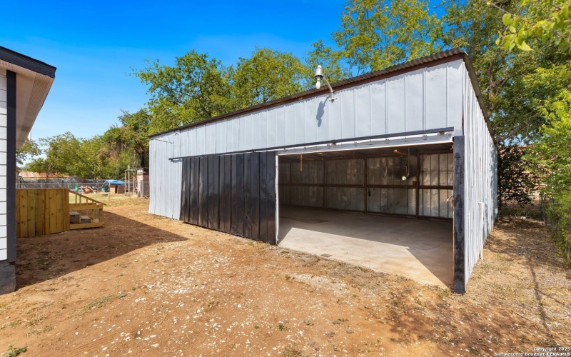 10235 Old Corpus Christi, San Antonio, TX 78223, 3 Bedrooms Bedrooms, ,2 BathroomsBathrooms,Residential,For Sale,10235 Old Corpus Christi,0,1935220