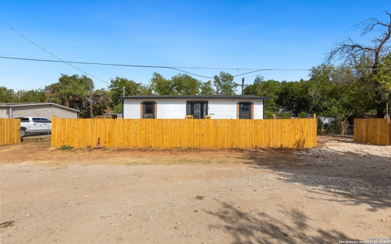 10235 Old Corpus Christi, San Antonio, TX 78223, 3 Bedrooms Bedrooms, ,2 BathroomsBathrooms,Residential,For Sale,10235 Old Corpus Christi,0,1935220