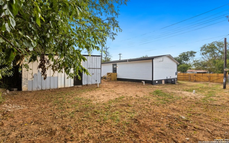 10235 Old Corpus Christi, San Antonio, TX 78223, 3 Bedrooms Bedrooms, ,2 BathroomsBathrooms,Residential,For Sale,10235 Old Corpus Christi,0,1935220