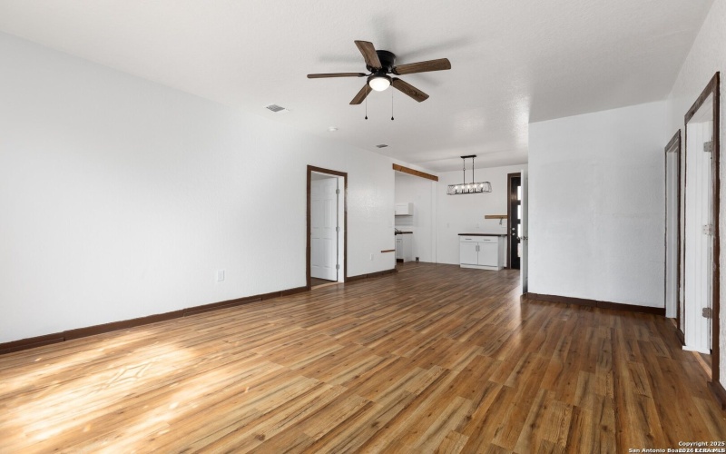 10235 Old Corpus Christi, San Antonio, TX 78223, 3 Bedrooms Bedrooms, ,2 BathroomsBathrooms,Residential,For Sale,10235 Old Corpus Christi,0,1935220