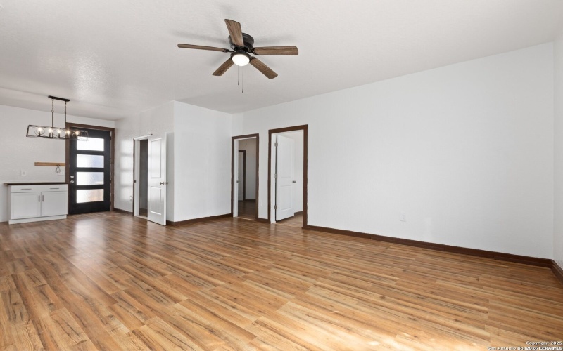 10235 Old Corpus Christi, San Antonio, TX 78223, 3 Bedrooms Bedrooms, ,2 BathroomsBathrooms,Residential,For Sale,10235 Old Corpus Christi,0,1935220