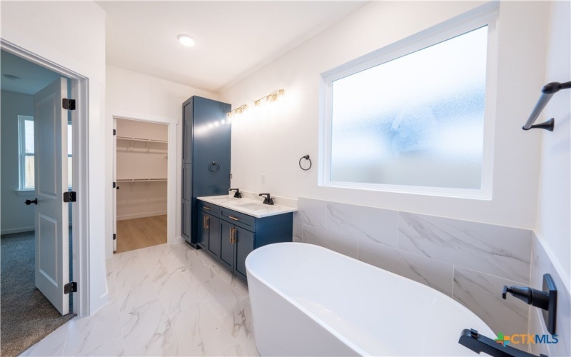 815 Liberty Park Drive, Belton, TX 76513, 4 Bedrooms Bedrooms, ,2 BathroomsBathrooms,Residential,For Sale,815 Liberty Park Drive,0,602337