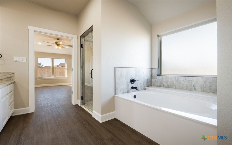 2005 Blackhawk Loop, Belton, TX 76513, 3 Habitaciones Habitaciones , ,2 BañosBaños,Residential,En Venta,2005 Blackhawk Loop,0,602503