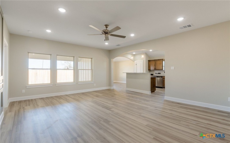 2123 Blackhawk Loop, Belton, TX 76513, 3 Habitaciones Habitaciones , ,2 BañosBaños,Residential,En Venta,2123 Blackhawk Loop,0,602525