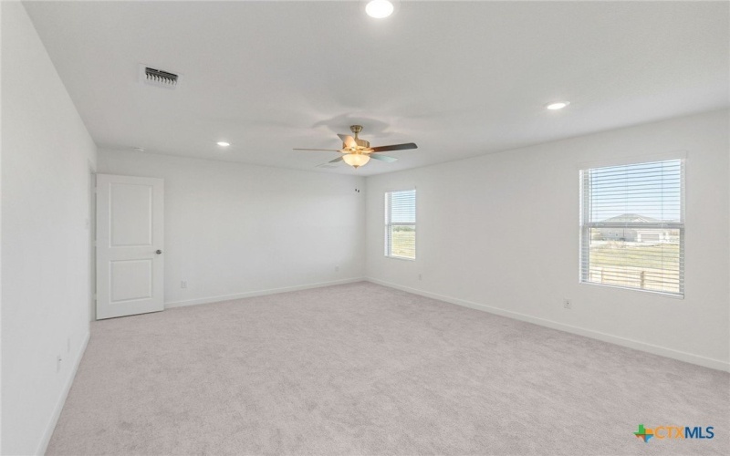 140 Green Berets Bend, Jarrell, TX 76537, 4 Bedrooms Bedrooms, ,3 BathroomsBathrooms,Residential,For Sale,140 Green Berets Bend,0,602532