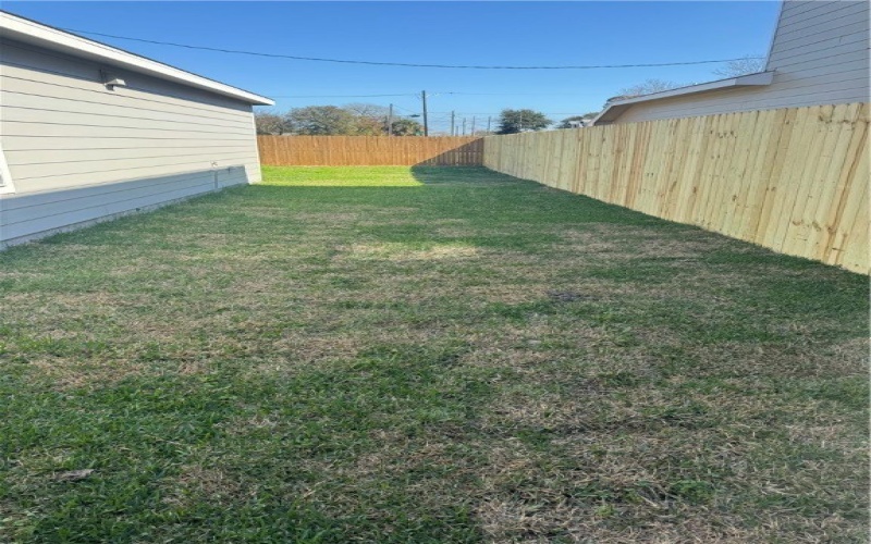 532 S 19th Street, Corpus Christi, TX 78405, 3 Bedrooms Bedrooms, ,2 BathroomsBathrooms,Residential,For Sale,532 S 19th Street,0,469517