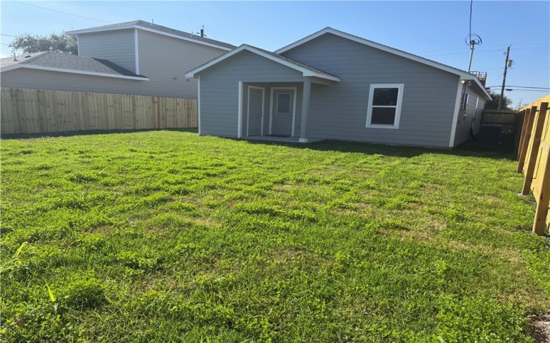 532 S 19th Street, Corpus Christi, TX 78405, 3 Bedrooms Bedrooms, ,2 BathroomsBathrooms,Residential,For Sale,532 S 19th Street,0,469517